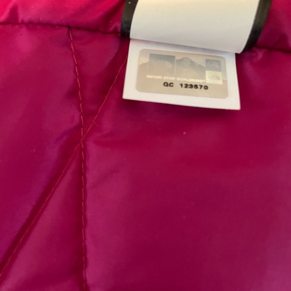 The North Face Women’s Puffer Vest 550 - Size S - Picture 6 of 8